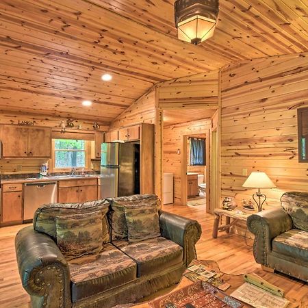 The Honeybee Cabin With Private Porch And Hot Tub Clarkesville Εξωτερικό φωτογραφία